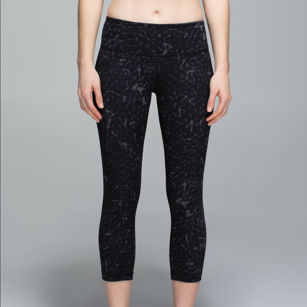 Lululemon Wunder Under Crops